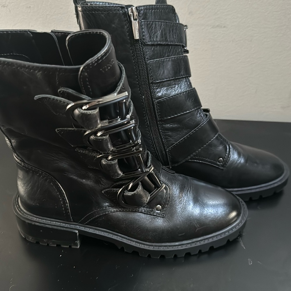 New Vince Camuto Frishea Bootie 6.5